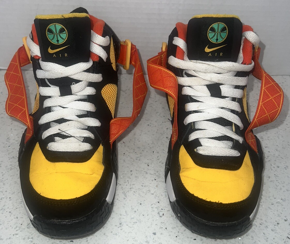 Size 4.5 (GS) - Nike Air Raid Mid Roswell Rayguns for sale