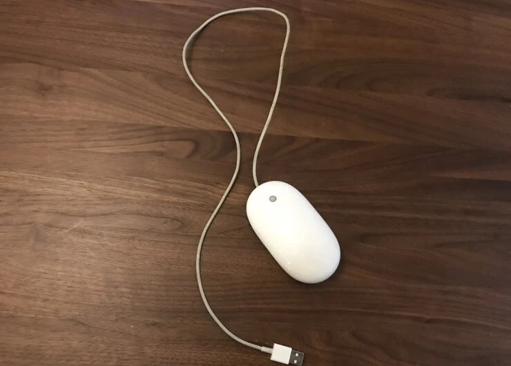 Genuine Apple USB Wired Mighty Mouse A1152 EMC 2058 885909087624  