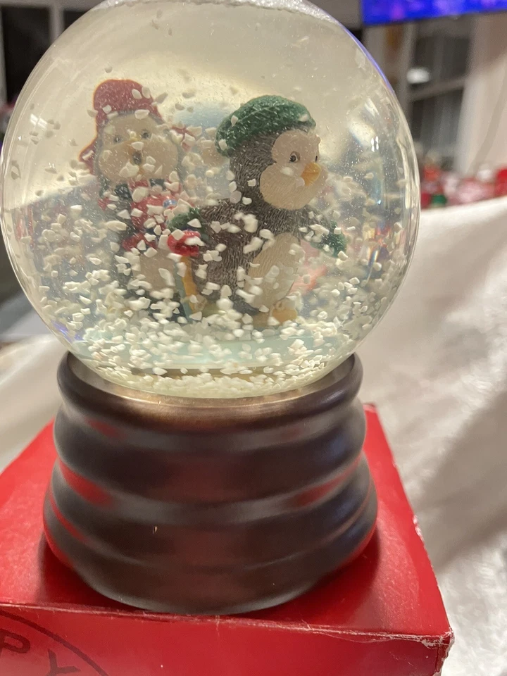 MUSICAL PATINAJE PINGÜINOS GLOBO DE NIEVE/JUEGOS”LET IT SNOW” Foto 2 de 4