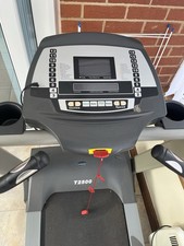 Infiniti T2500 Heavy Duty inclining Treadmill Walking Running Machine