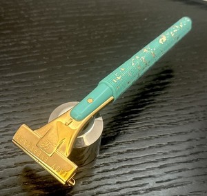 1962-1965 Lady Eversharp/Type K2/Schick HYDRO-MAGIC Injector/Type J Handle