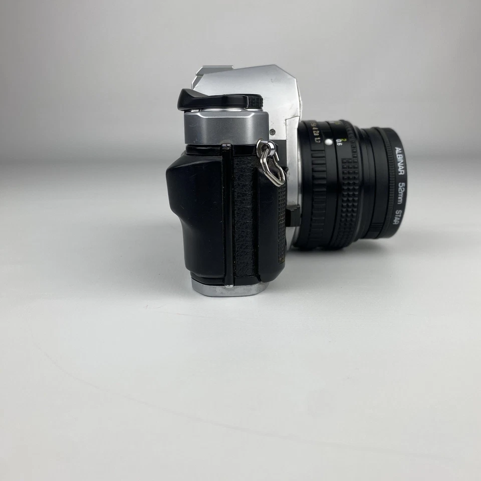 PENTAX Super PROGRAM 35mm Film Camera W/ Auto Sears 50mm f/1.7 Lens & Filter - Image 2 of 4