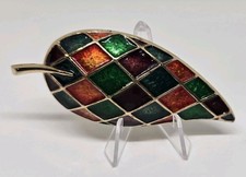 VINTAGE ENAMEL LEAF STYLE BROOCH JEWEL TONE COLORS W/GOLD TONE SETTING