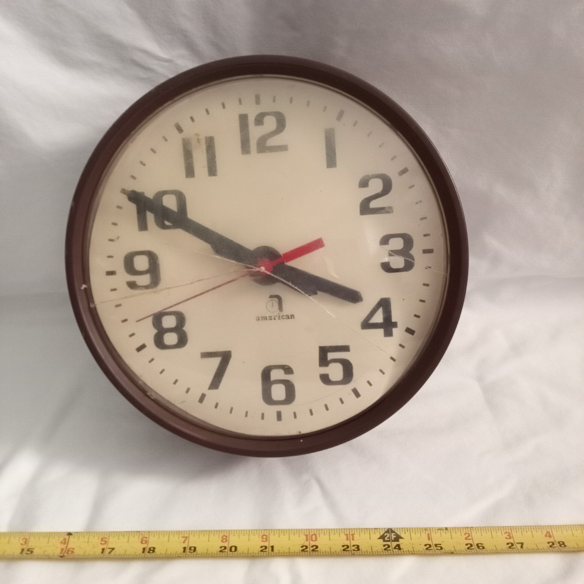 American Time 10” Round Battery Powered Analog Wall Clock, works
