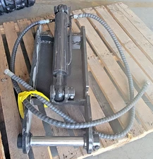 GIYI GY-XJ3T 30" Hydraulic Weld-On Thumb Clamp for 3-Ton Excavator