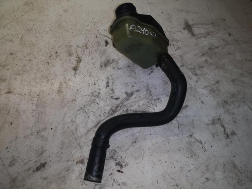 Power steering fluid reservoir