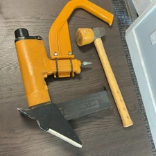 Bostitch Pneumatic Flooring Stapler w Mallet 