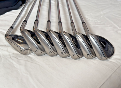 Callaway Rogue ST Max OS Iron Set 6-PW,AW, SW Elevate Regular Flex Dri Tec Grips
