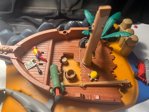 Playmobil Pirates Shipwreck with Cannon 6481 Not complete Rare - Picture 3 of 3