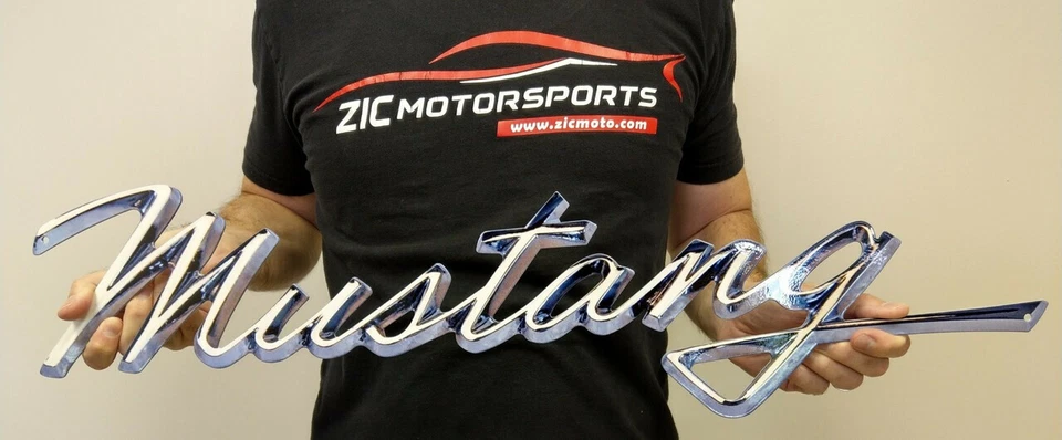 Letrero de metal de acero de alta resistencia Ford Mustang Script - con licencia Ford (48" x 13") Foto 2 de 4