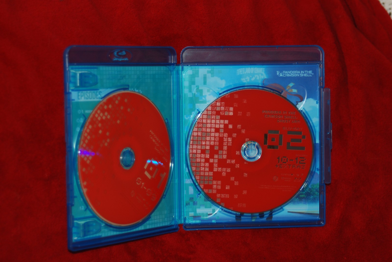 Pandora in the Crimson Shell Ghost Urn Complete Series (Blu-ray 2 Disc