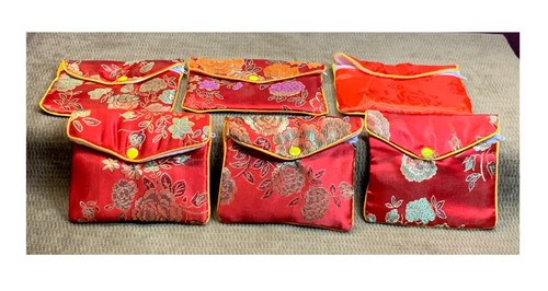 6 OREINTAL LOOKING STYLE MAKEUP/JEWELRY/TRINKET OR COIN CHANGE BAGS APPROX. 5.5"