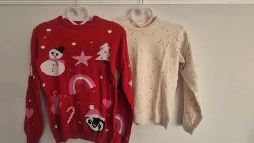 Girls H&M 2x Christmas Jumpers UK Size 8 -10 yrs - Picture 3 of 12