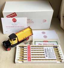 DANBURY MINT, 1:24 - 1928 INTERNATIONAL SL-36 “COCA-COLA” DELIVERY TRUCK - MIB
