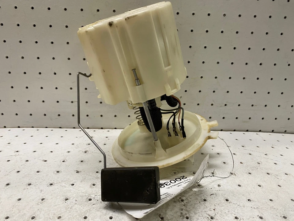 Nissan Sentra 2007-2011 conjunto de bomba de combustible OEM 2,0 L Foto 3 de 4