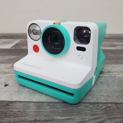 Polaroid Originals Now I-Type Autofocus Analog Instant Film Camera Mint NO FILM