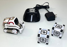 ANKI COZMO Interactive Robot Toy Complete Cosmo, Cubes Charger 000-00048
