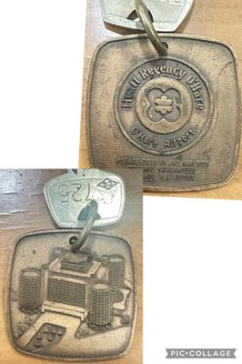 Hyatt Regency O'Hare Airport Chicago, Illinois Chunky Brass Hotel Room Key Fob