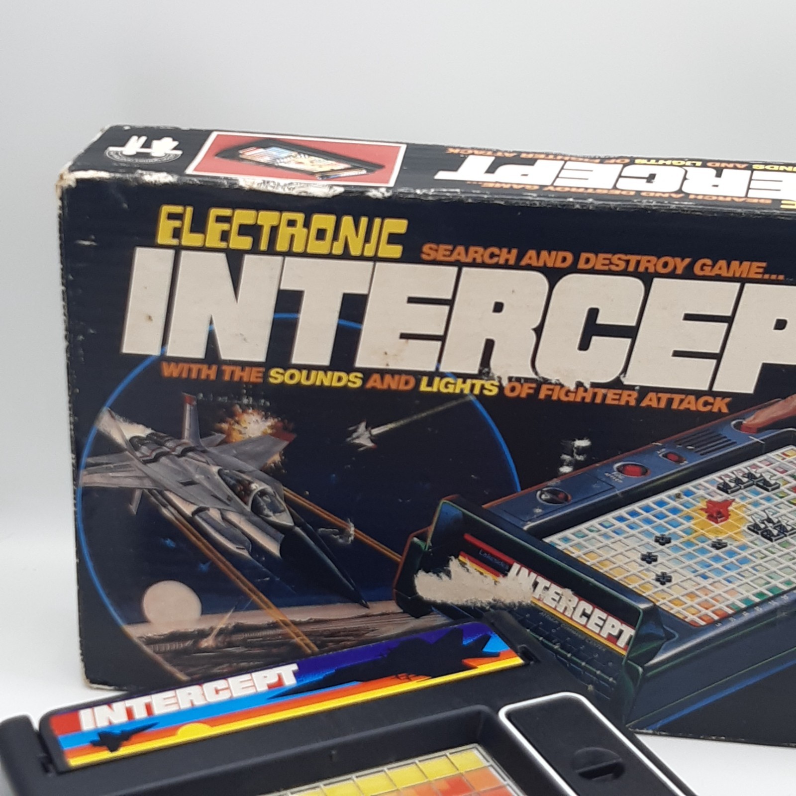 Vintage 1978 Lakeside Electronic Intercept Board Game Search Destroy image 2