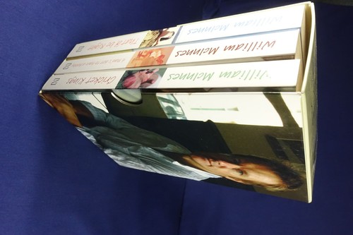 THE WILLIAM MCINNES TRIFECTA William McInnes 3 BOOK SET That'd Be Right etc - Picture 2 of 11