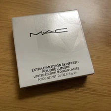MAC Extra Dimension Skinfinish Highlighter (Gleamscape) 7.5g/.26 oz New