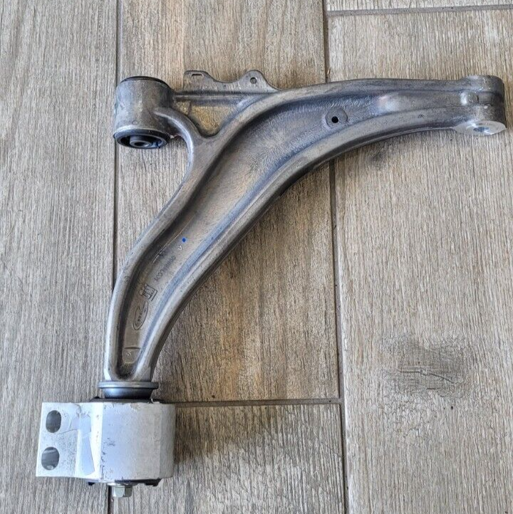 2013 Vauxhall ASTRA GTC Right Driver Front Bottom Control Arm 