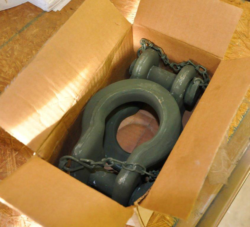 2-Military OEM shackle- Pin front bumper 2.5 & 5 Ton truck