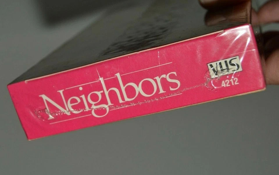 Vintage NEIGHBORS John Belushi Dan Aykroyd Factory SEALED VHS Get IGS Graded Foto 3 de 4