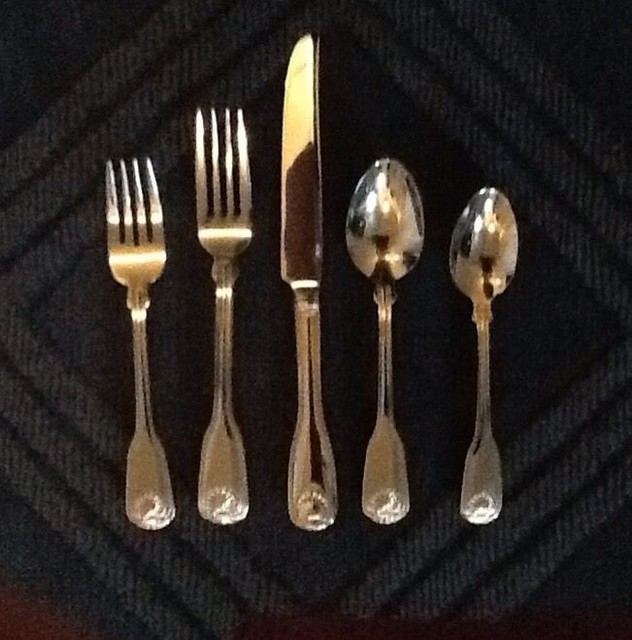 NEW Reed & Barton Colonial Shell II Stainless Steel Flatware YOU CHOOSE