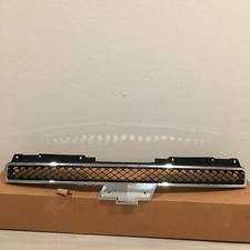 2013 Chevrolet Tahoe 5.3l V8 Front Upper Grille Assembly 2013 Chevrolet Tahoe 5.3l V8 Front Upper Grille Assembly
