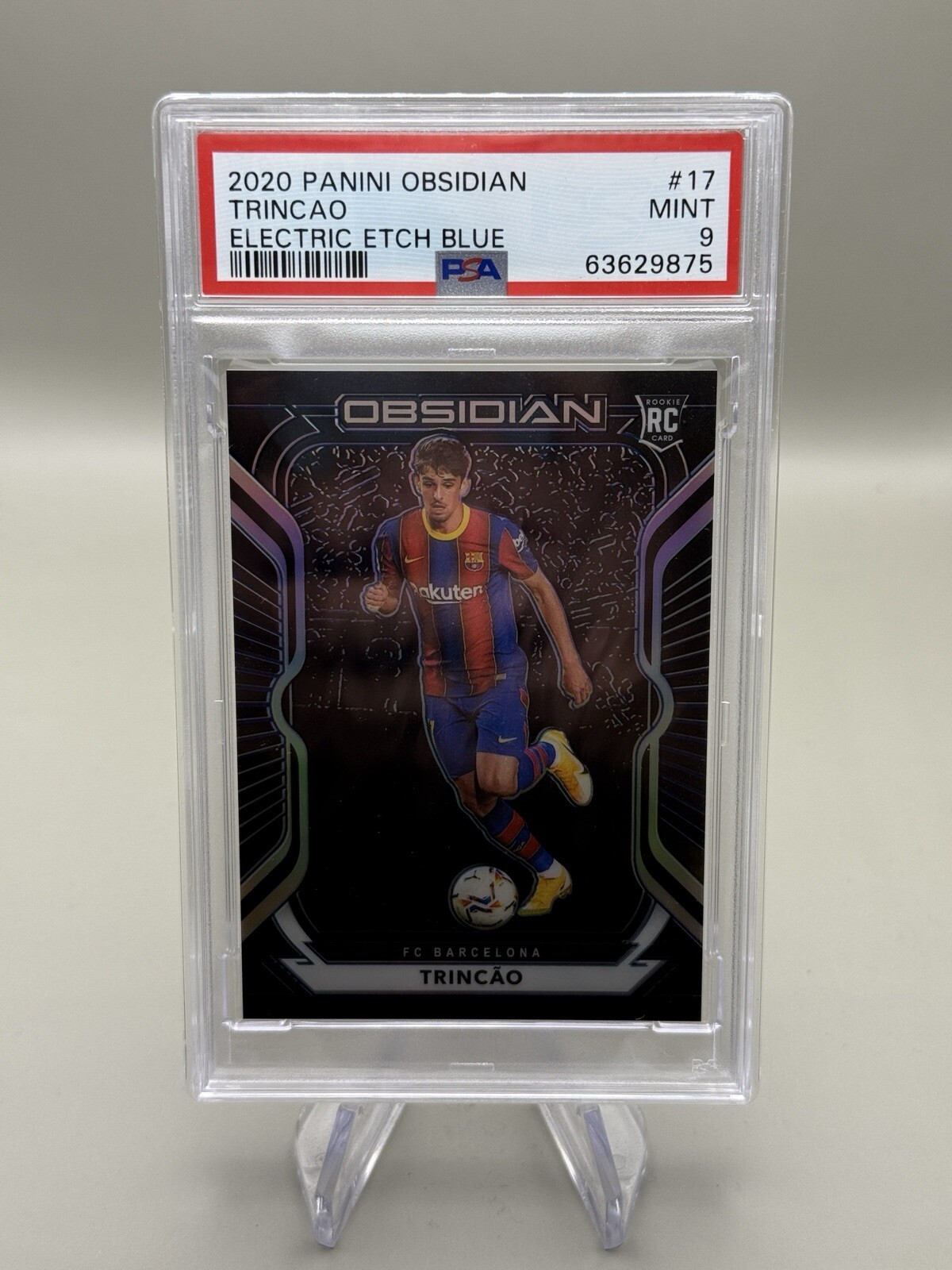 2020-21 Panini Obsidian - #17 Francisco Trincao /30 Electric Edge Blue (RC)