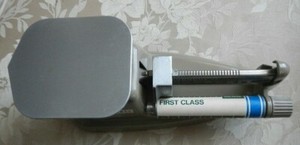 Vintage PITNEY BOWES 16 oz Balance Beam POSTAL SCALE Model 4900, beige metal, vg