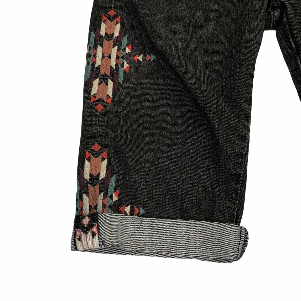 Bermudas vaqueras BDG para mujer talla 27 negras suroeste puño enrollado recortadas Foto 2 de 4