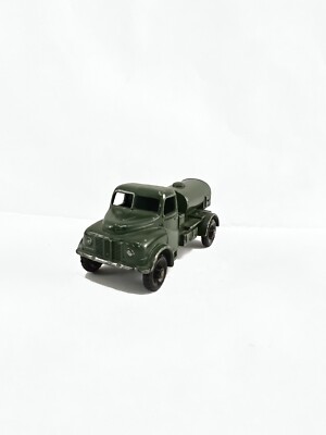 MATCHBOX 　No.71 Army Water Truck Matchbox Lesney Military MB 71 Austin 200 Gallon Water Truck