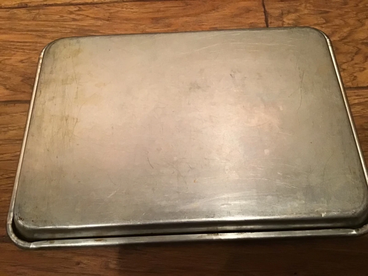 Pampered Chef Medium HEAVY Baking Sheet