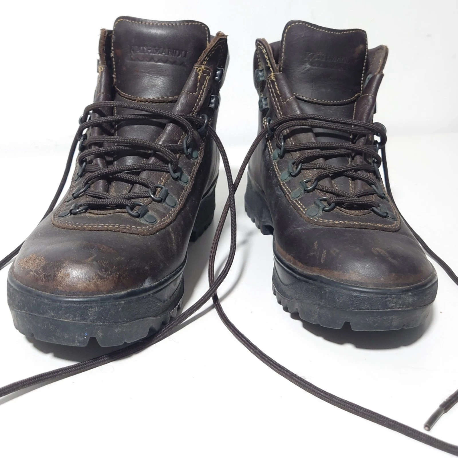 Kathmandu Randonnee Proof Leather Hiking Boots Vibram Sole EU40 Made Italy
Opens in a new window or