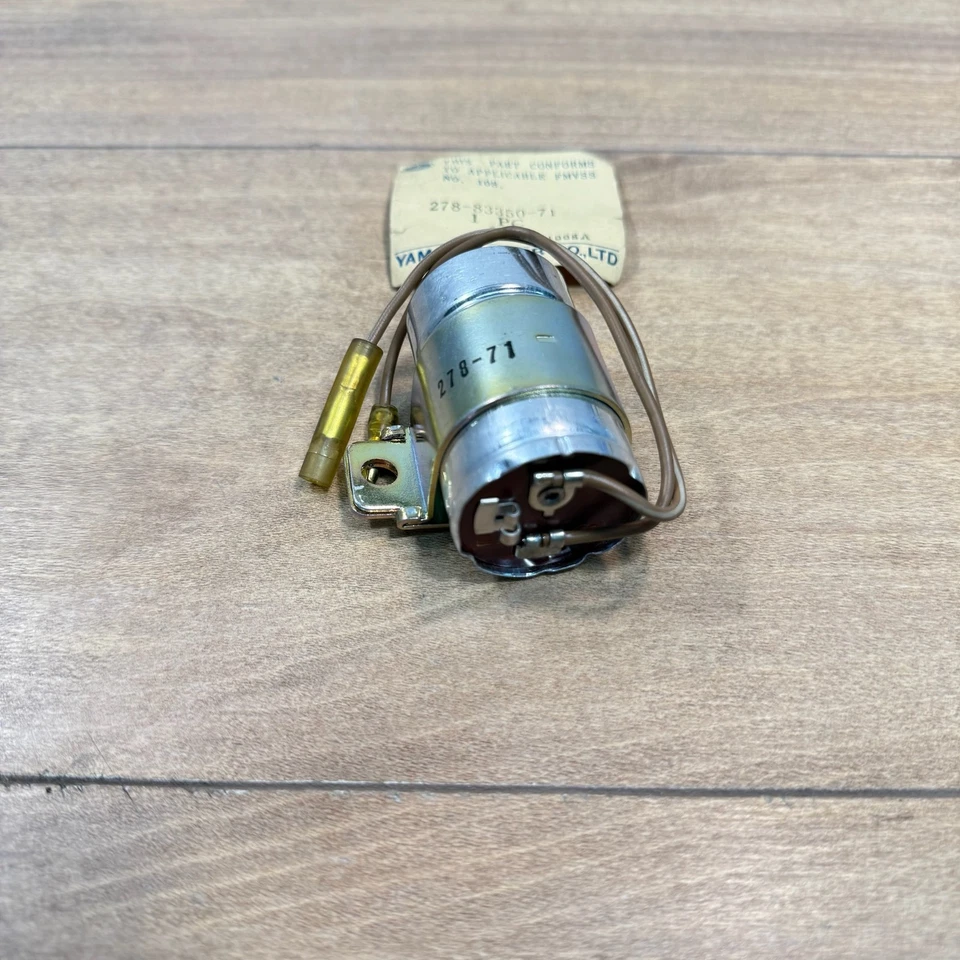 Intermitente relé Yamaha OEM NOS / 278-83350-71 / CS5 200 CS3 DS7 LS2 Foto 2 de 3
