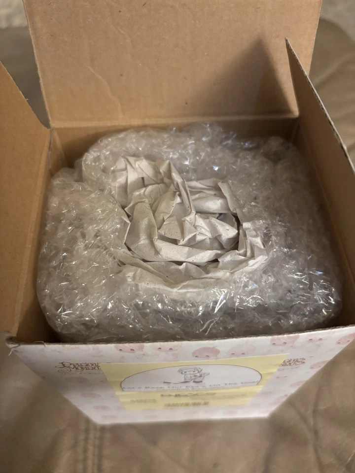 Vtg Precious Moments Canada Let’s Keep Eyes on Goal #99 Gretzky Hockey 549975 - Image 4 of 4