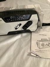 Solar Power Hand Crank Radio flashlight