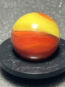 Vintage Akro Agate Ketchup & Mustard Corkscrew Marble W/ Tracer .670