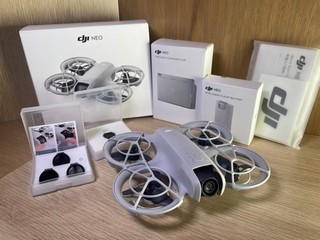 DJI Neo Fly More Combo Drone (3 Batteries) Charging Hub ND Filters Set