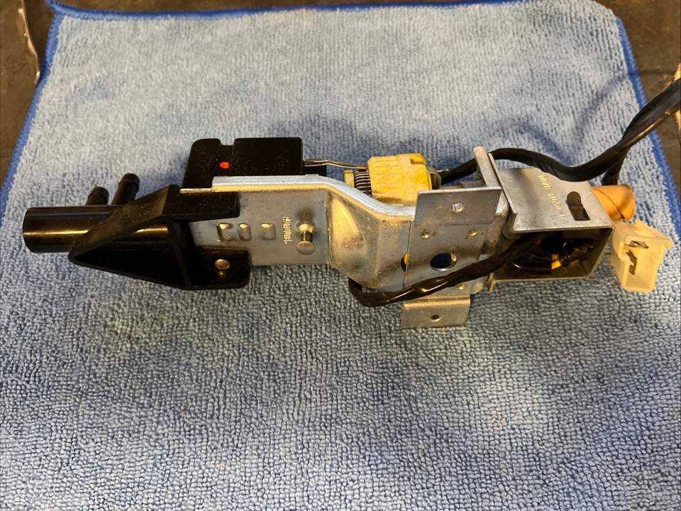 Nuevo de Lote Antiguo 1970-1972 INTERRUPTOR DE FAROS CONTINENTAL LINCOLN D0VY-11654-C SW-900-A Foto 3 de 4