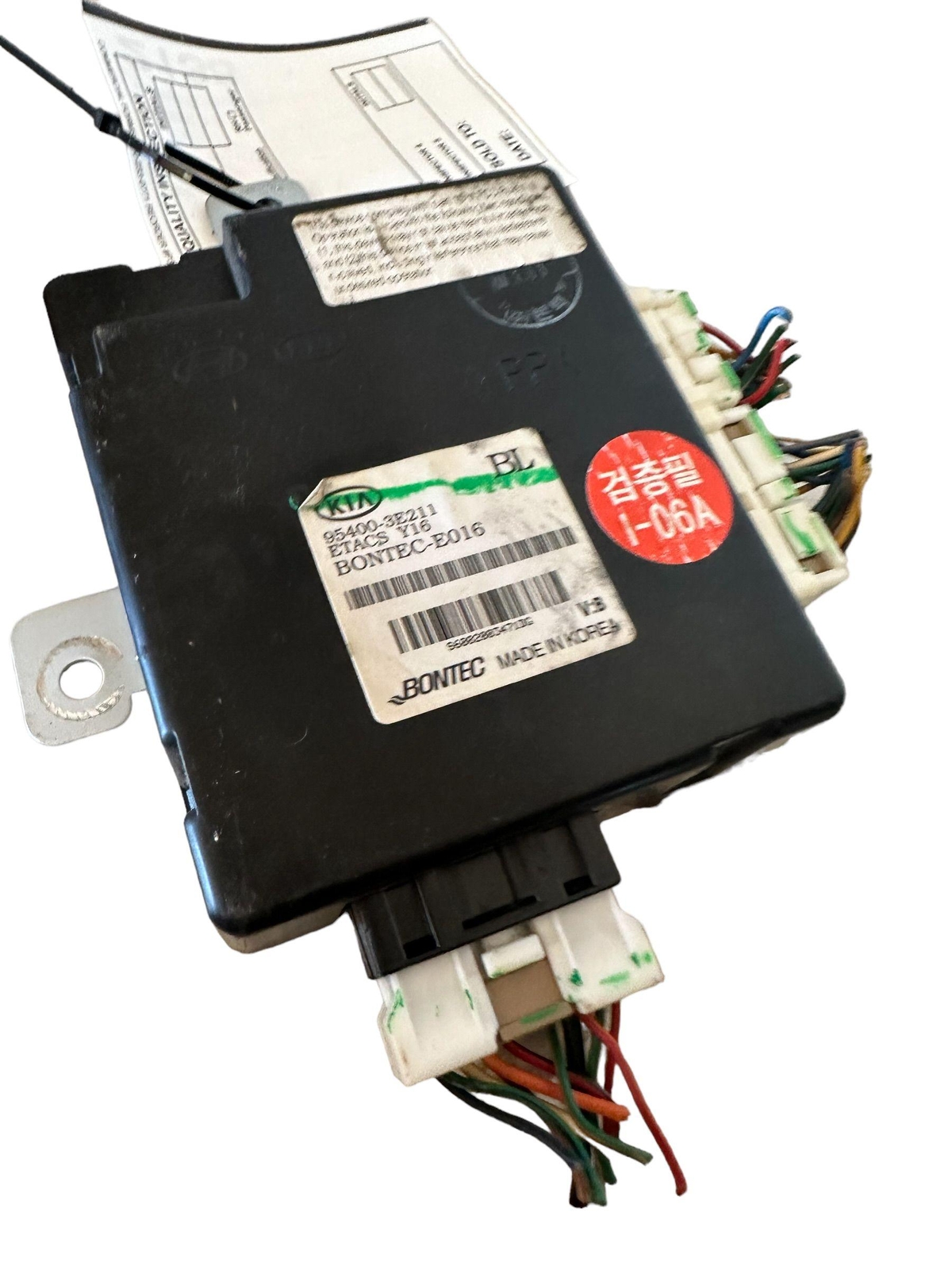 04 05 06 KIA SORENTO Chassis Brain Box Traction Control Module 95400