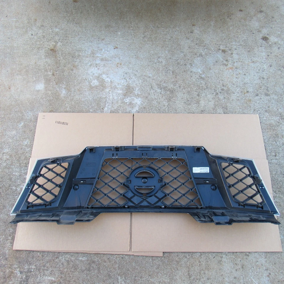 2009 2010 2011 2012 2013 2014 2015 2016 2017 2018 2019 Nissan Frontier parrilla OE Foto 3 de 4