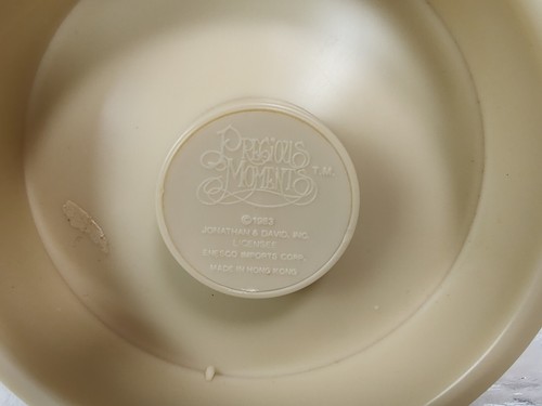 Vintage PRECIOUS MOMENTS LOVE ONE ANOTHER Flower Dome 1983 - Picture 9 of 11