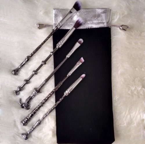 5pcs For Harry Potter Fans Wizard Wand Makeup Brushes Set Kit + Bag - Picture 2 of 5