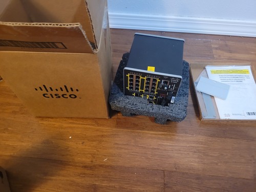 CISCO INDUSTRIAL NETWORK SWITCH IE-2000-16TC-L latest Cisco IOS USED - Picture 2 of 4