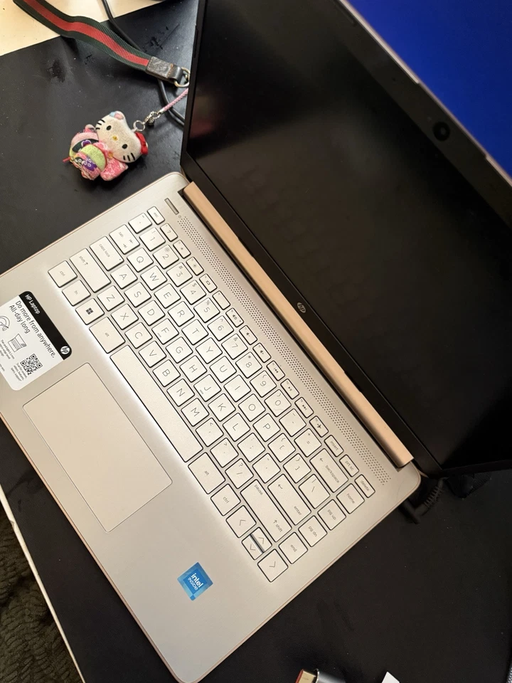 HP 14-cf2112wm 14" (64GB eMMC, Intel Celeron N4120, 1.10GHz, 4GB RAM) Laptop... - Image 2 of 3