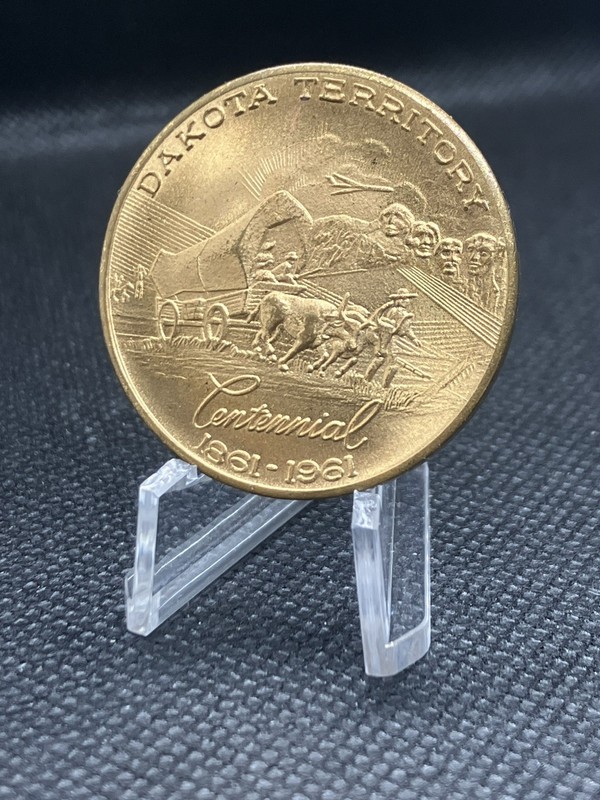 1961 Dakota Territory Centennial Indian Horse Wagon Souvenir Coin Token 50 cents