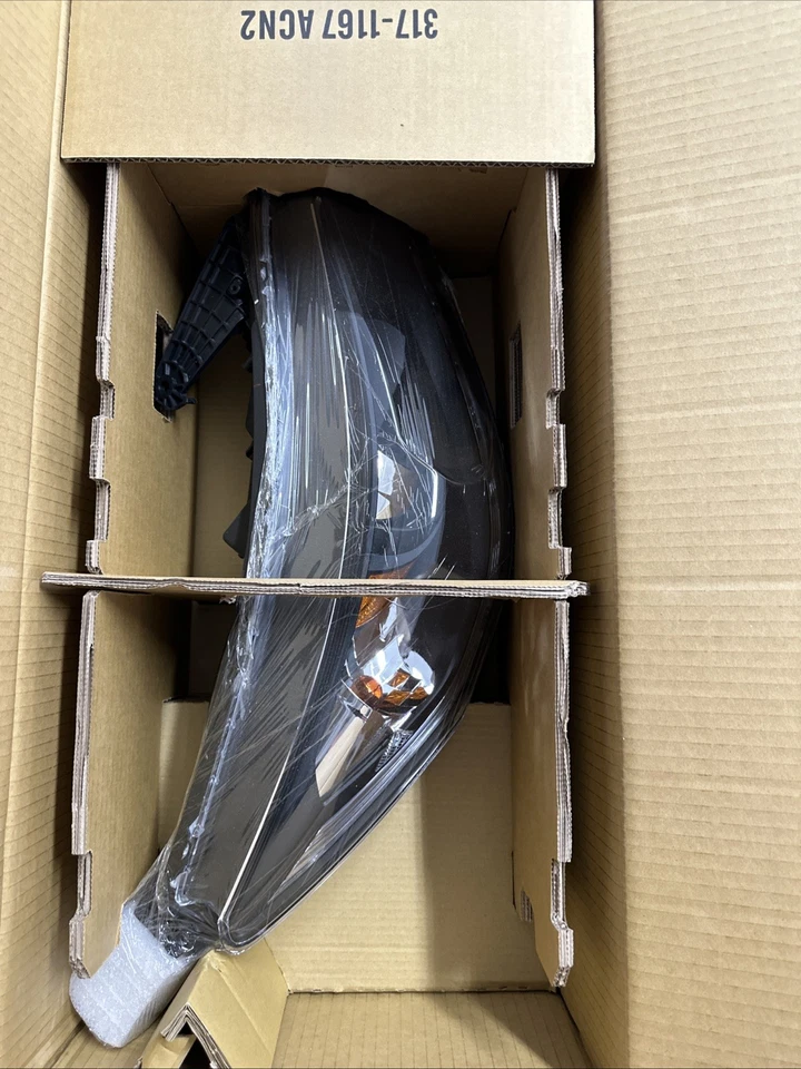 Фара со стороны пассажира 2013-2015 Honda Accord совершенно новая в коробке - Изображение 2 из 3